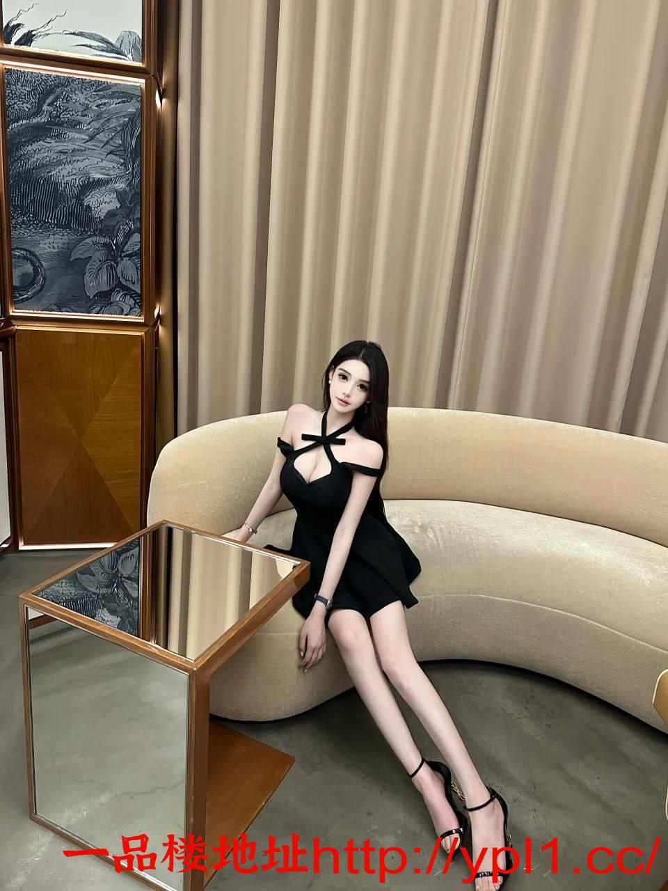 金水白嫩巨乳骚货御姐