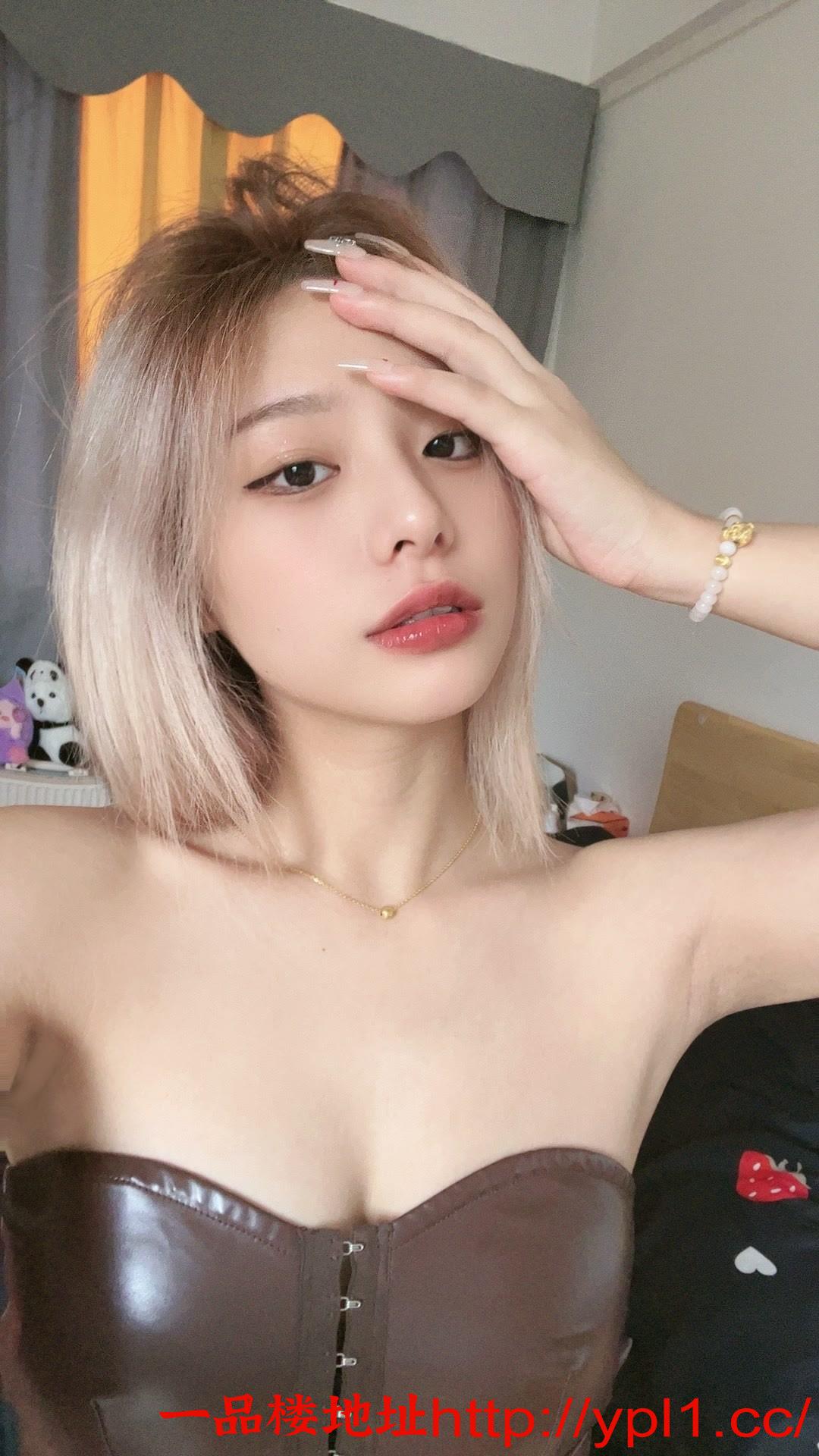 常州咪咪逼逼粉嫩粉嫩的妹妹