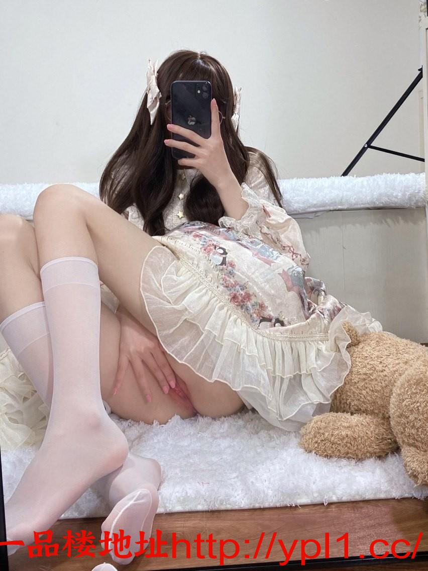 西安风骚小师妹身材皮肤鲜嫩可外出