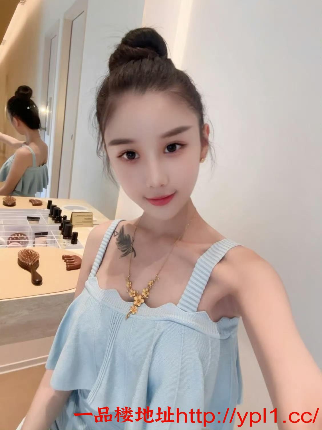 白银兼职性感美乳妹妹