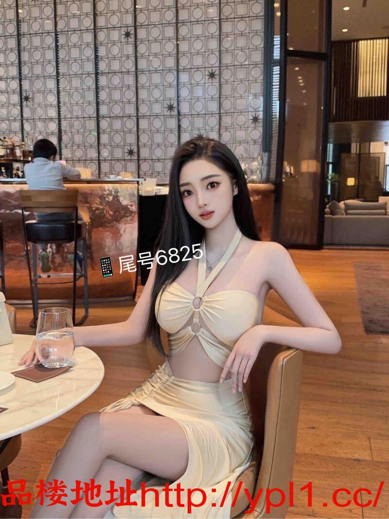 敏感体质美女逼紧汁水多易高潮容易抽搐