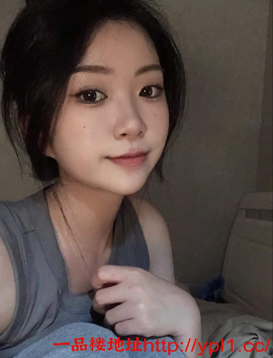 郑州白嫩水多紧致勾人小骚妹啪啪啪可以录视频