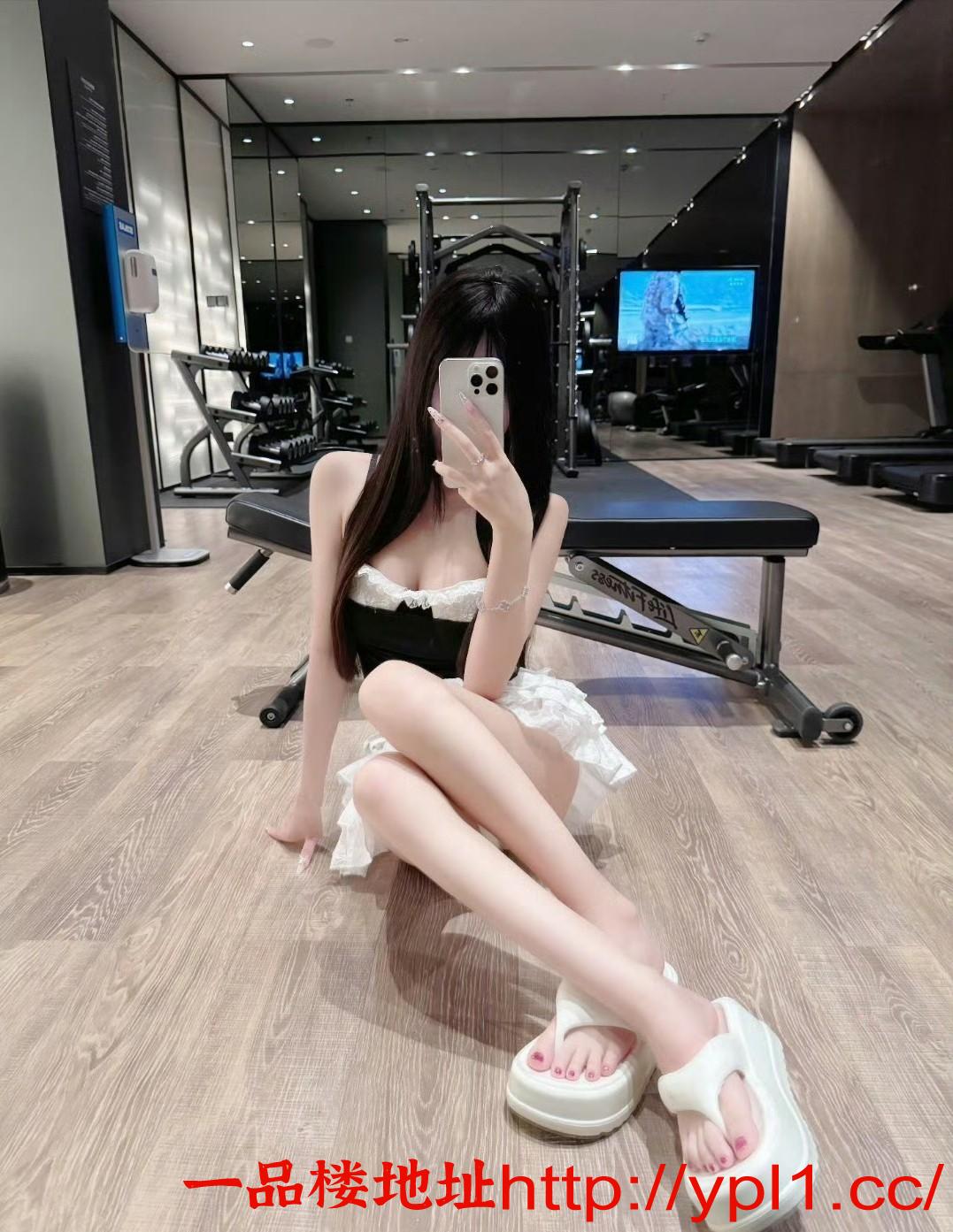 真实兼职清纯妹妹，身材超好，各种角色配合，很听话，紧致水多，服务很好