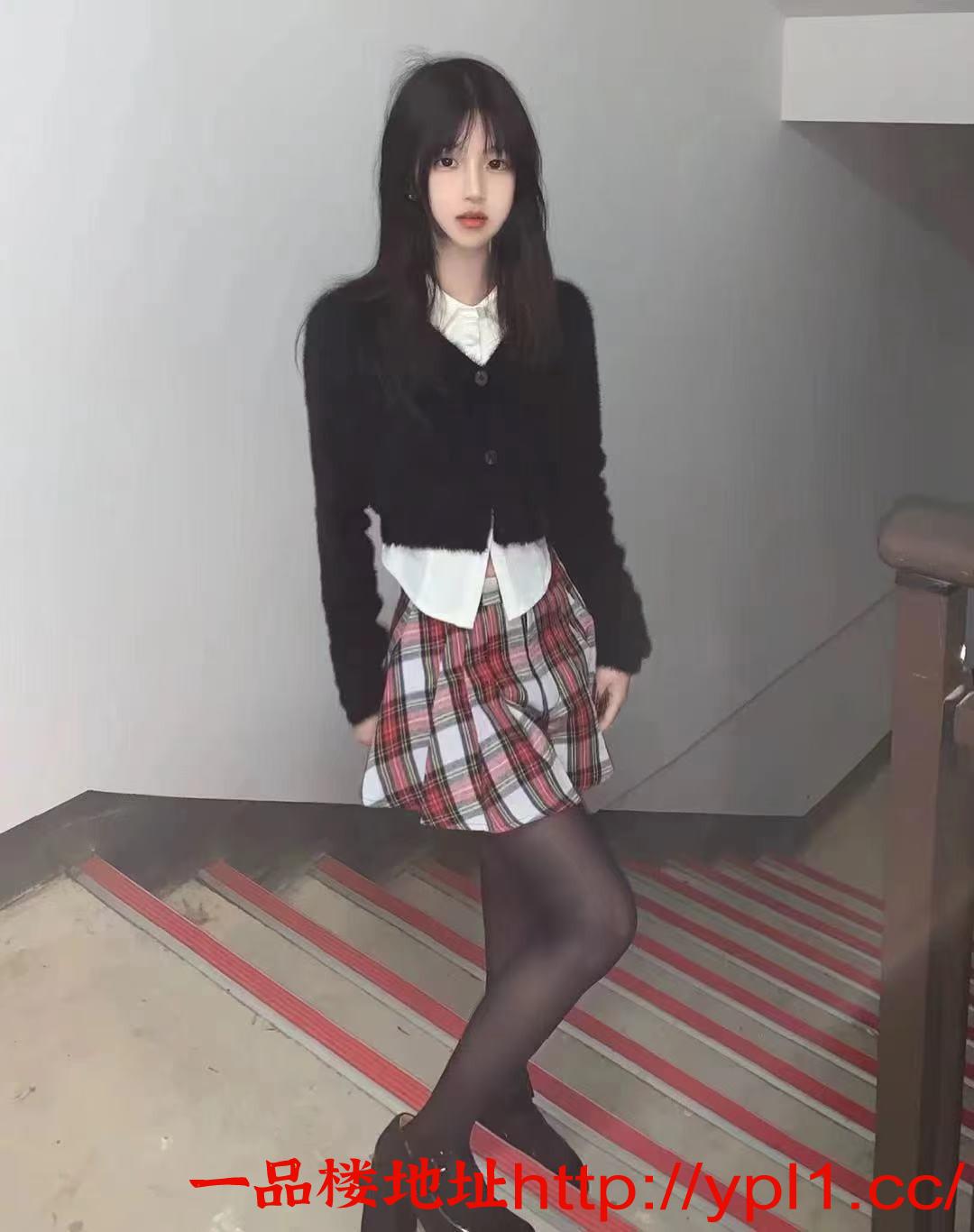 刚破处下海学生萝莉太紧了值得一试