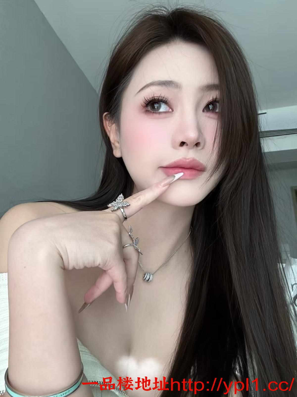 西安重度SM啪啪啪可录视频吃精子白虎妹