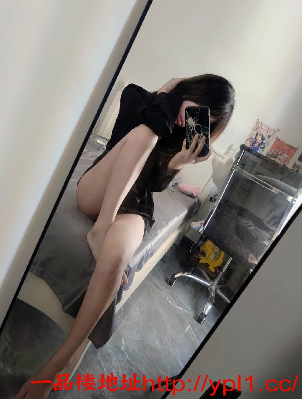 舞蹈艺术学院一字马嫩模兼职