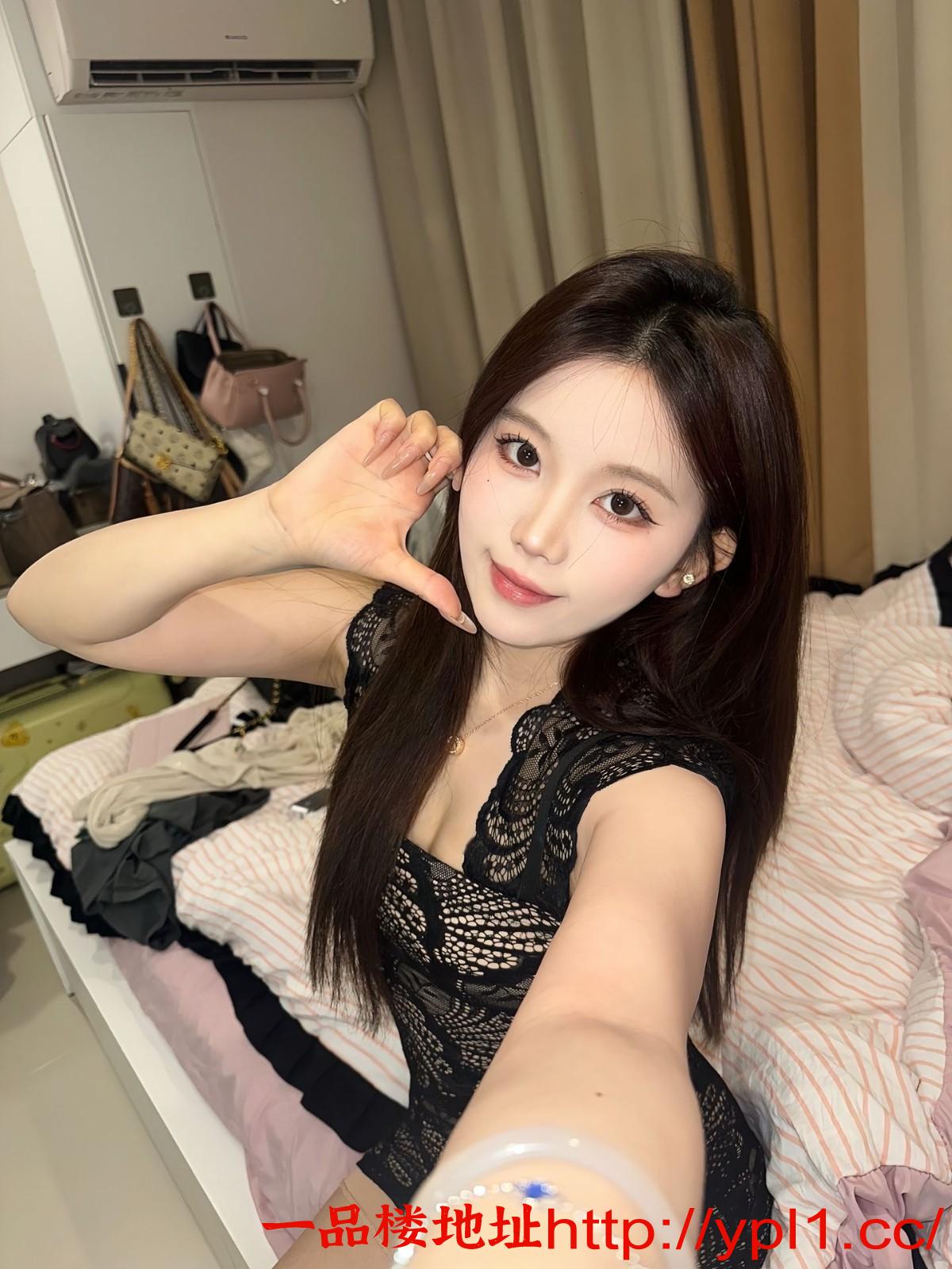 大奶烧杯美女日感舒服反应真实