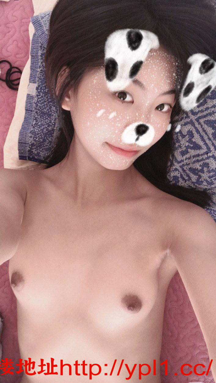 19岁，高中刚毕业妹妹，逼洞小毛毛还没张开