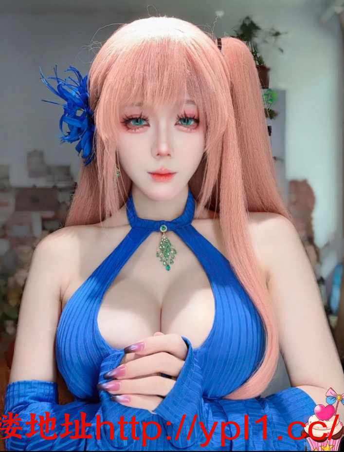 前凸后翘的小姐姐，鸳鸯戏水后入爽歪歪，有服装可选