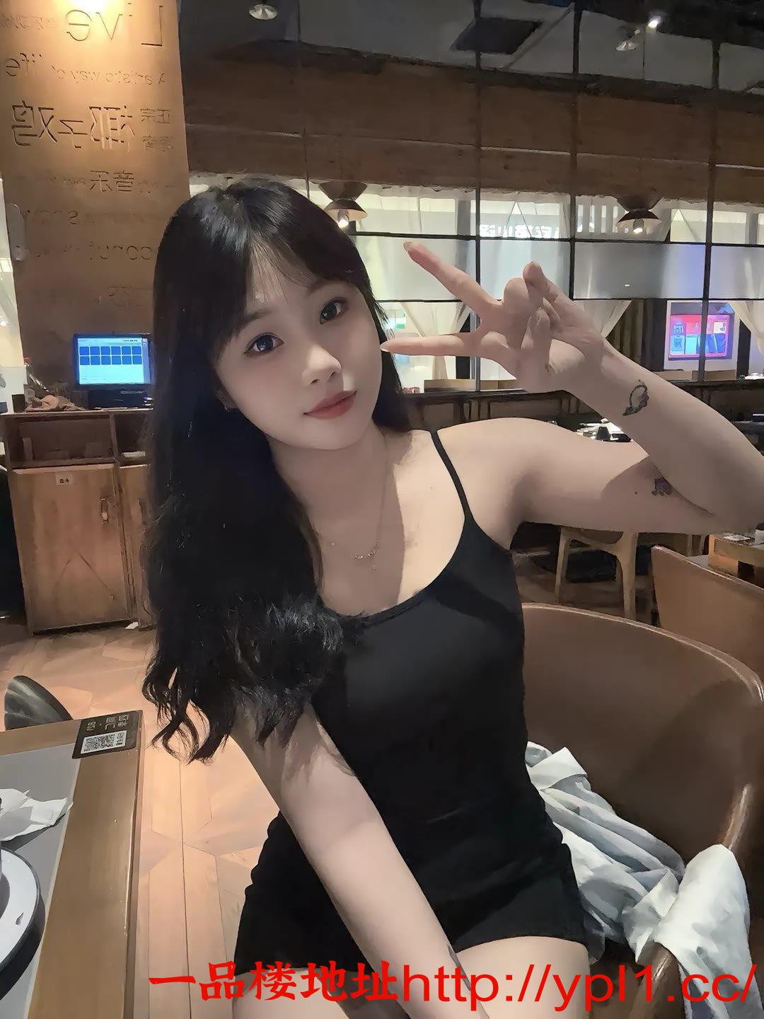 杭州嫩妹真真粉嫩水多逼紧女友感