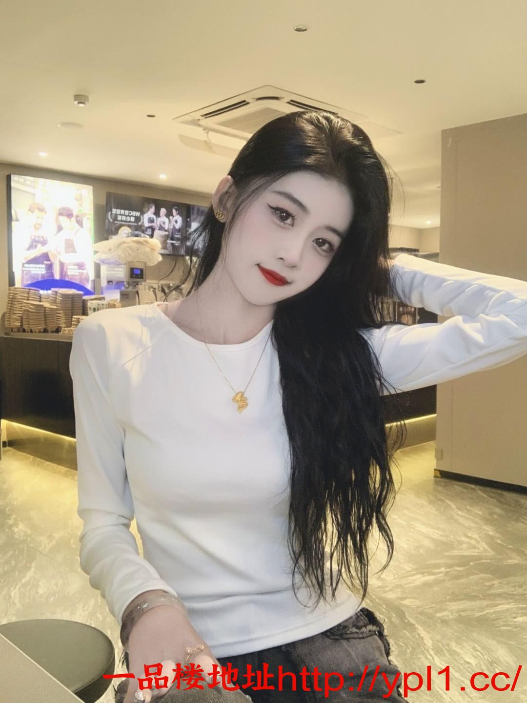 厦门极品童颜白虎嫩穴小骚货