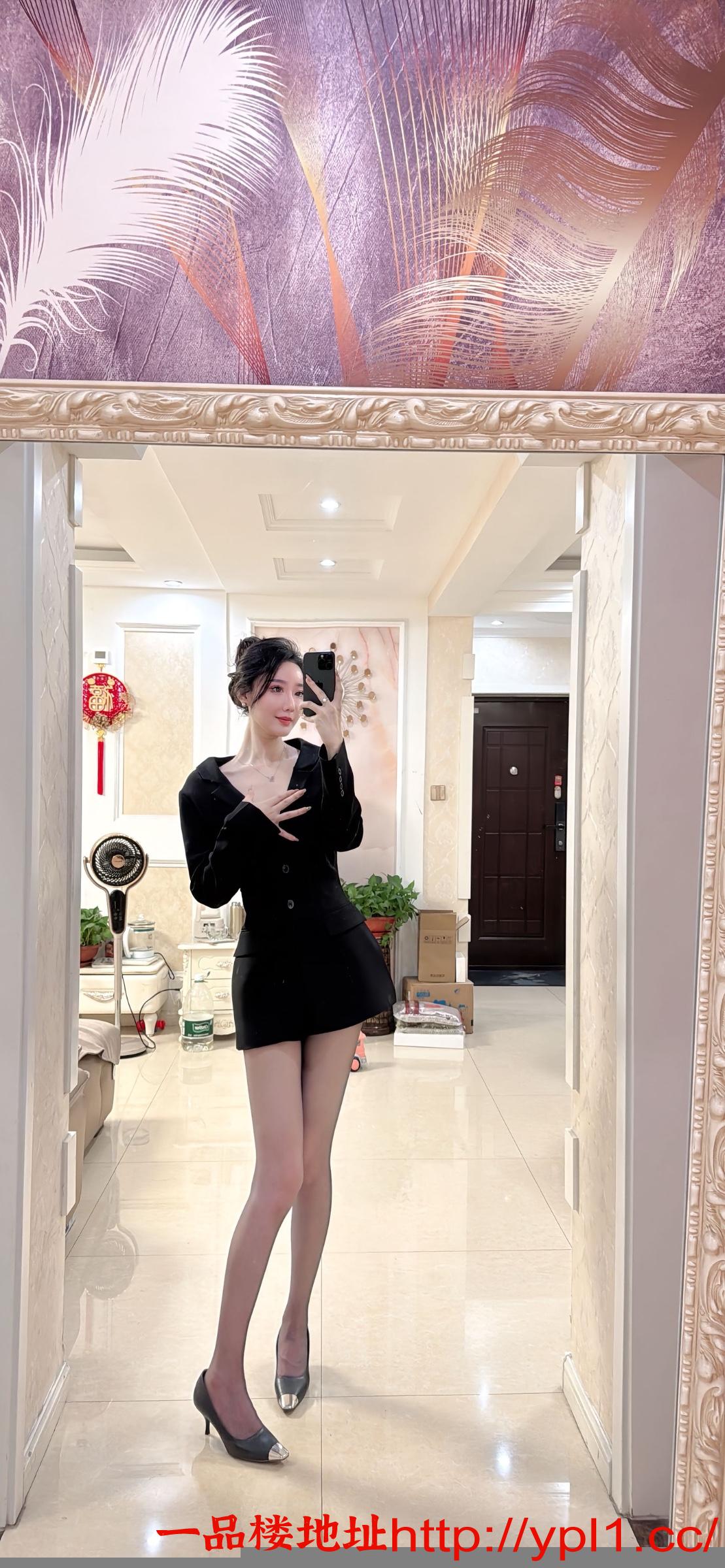 s身材的舞蹈老师可一字马