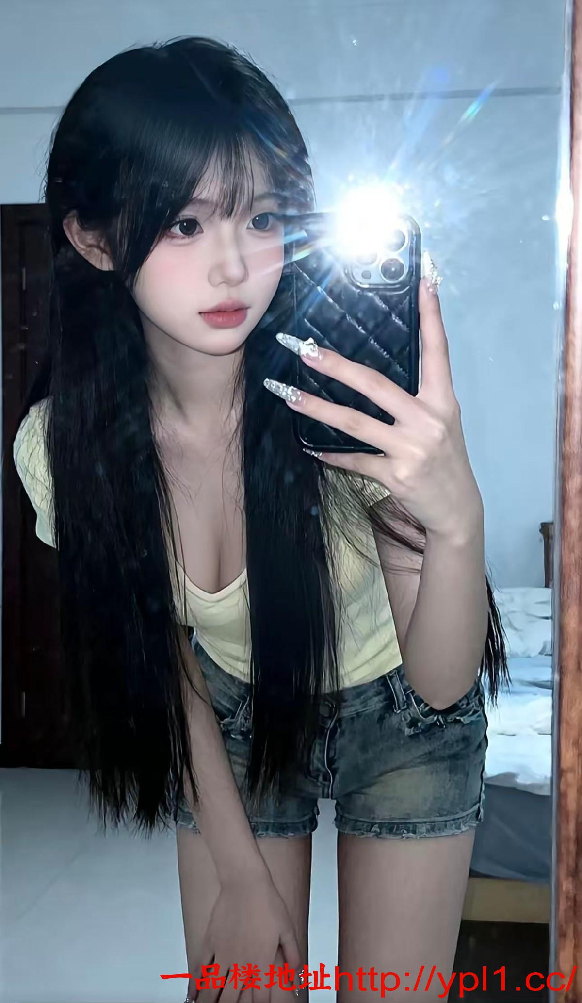 南京极品嫩妹听话cosp配合蕾丝喷水表演