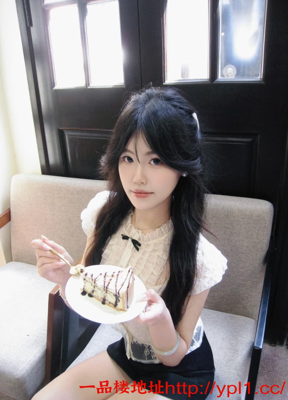 四川温柔老师反差骚浪贱大长腿耐操（可上门）