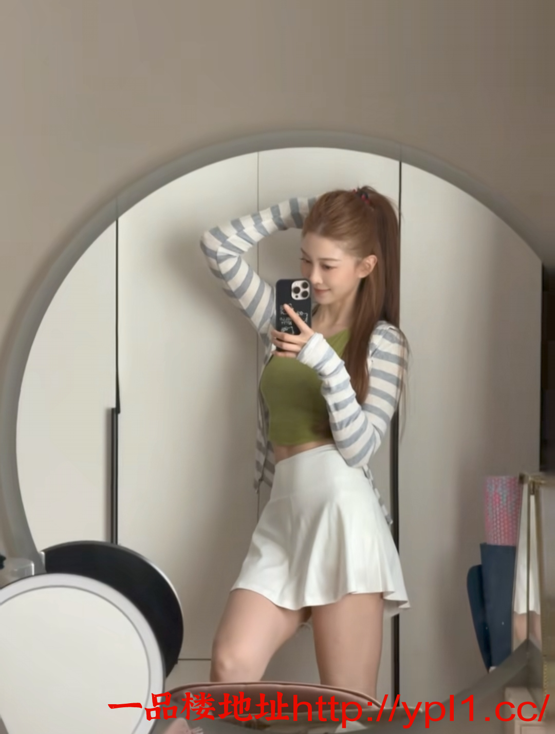 分享广州市爱健身纯天然白虎妹妹三点粉嫩腰臀比例超好后入式天花板值得一试（可上门可后付)