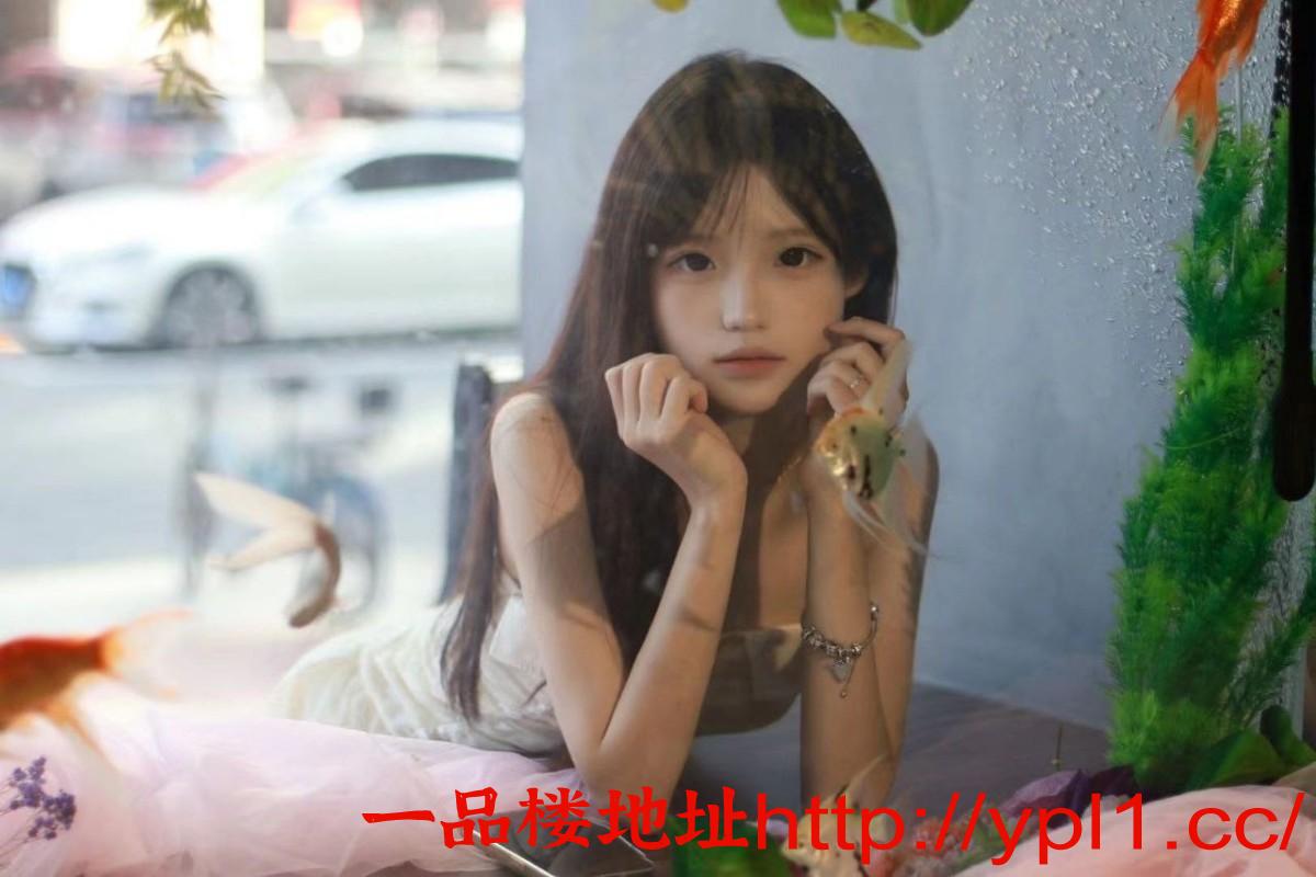 真实学生妹兼职有学生证可以包夜身材娇小可以抱起来插