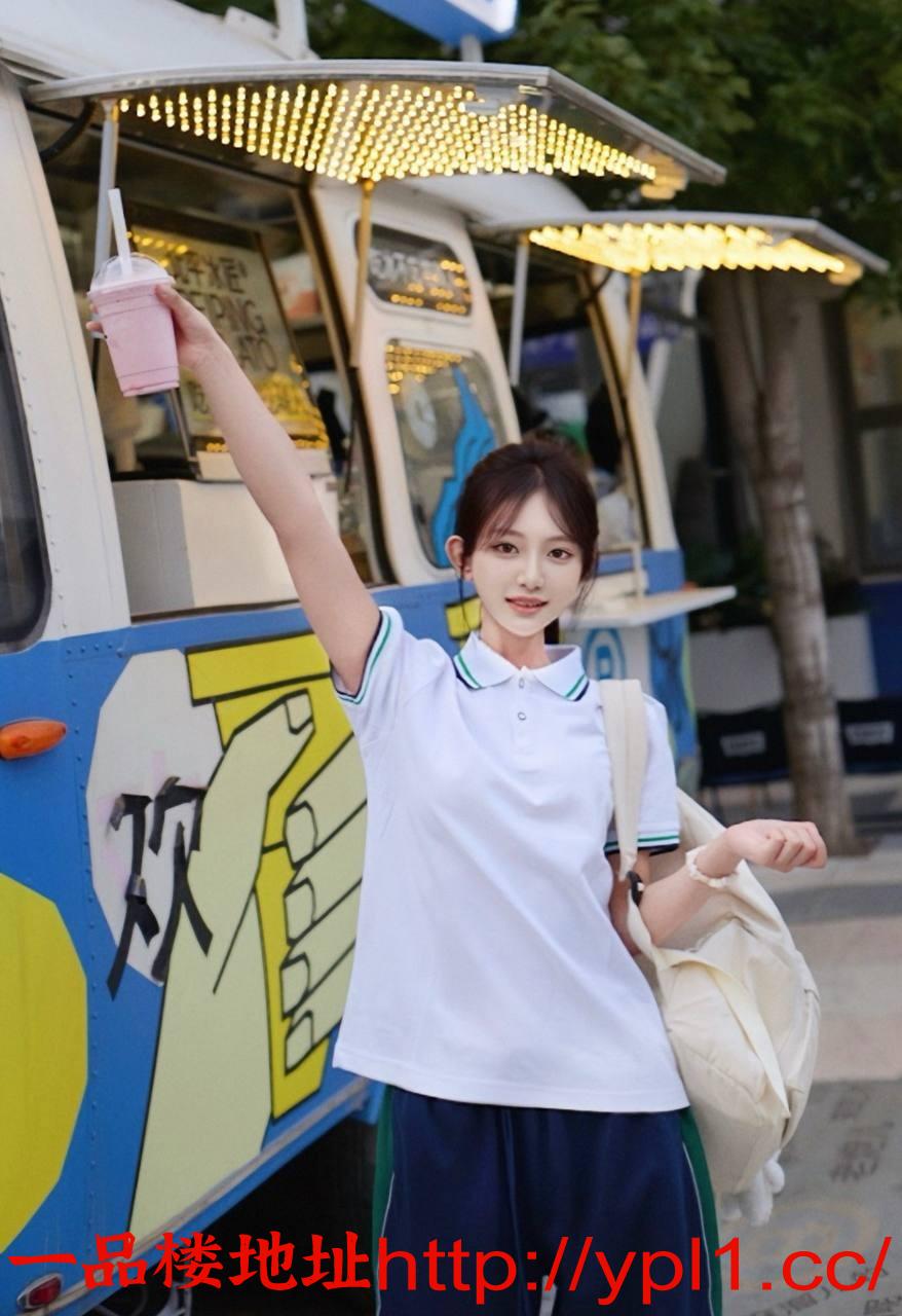 大二学生妹兼职赚外快穴紧水多