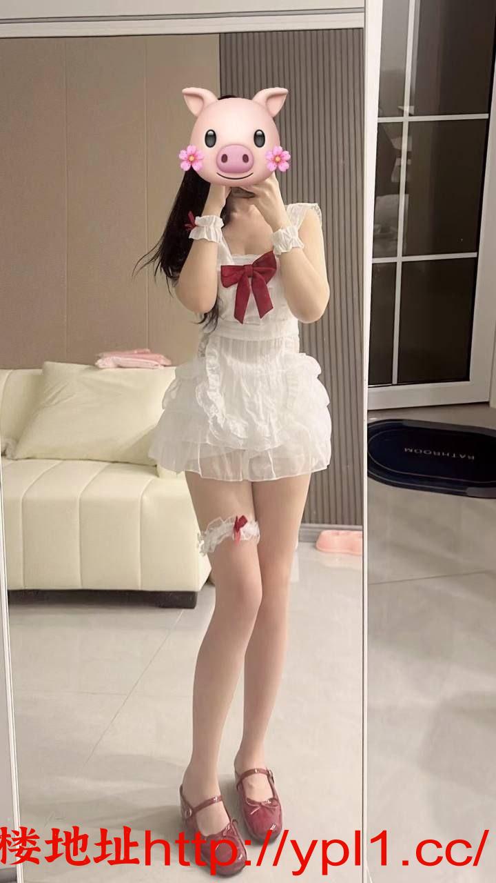 00后颜值御姐，态度好，身材曼妙，大且软，乳头小