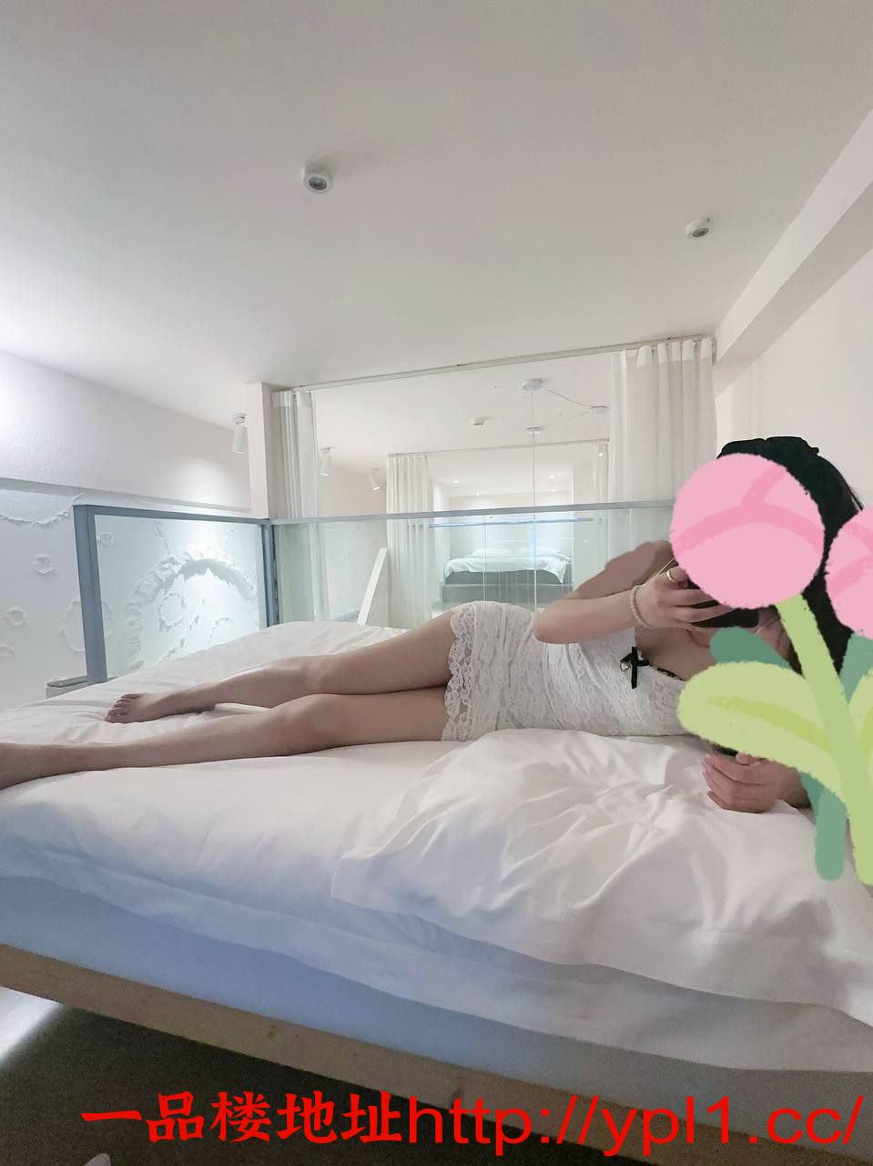 极品反差女大学生性感身材坚挺美乳