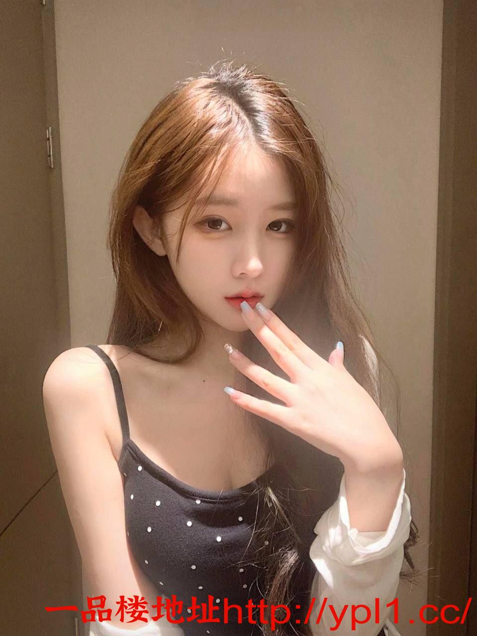 【山东】蜜桃美臀妹子刚做不久，逼紧水多，叫声销魂(有报告可内射)