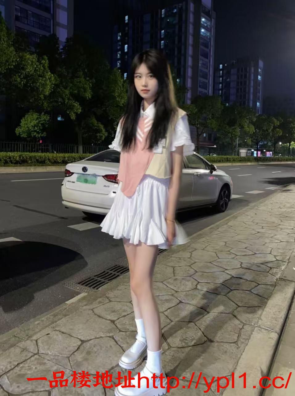 【湖南】00后小姐姐粉嫩逼甘愿成为性奴使劲操就完事了(有报告可内射)