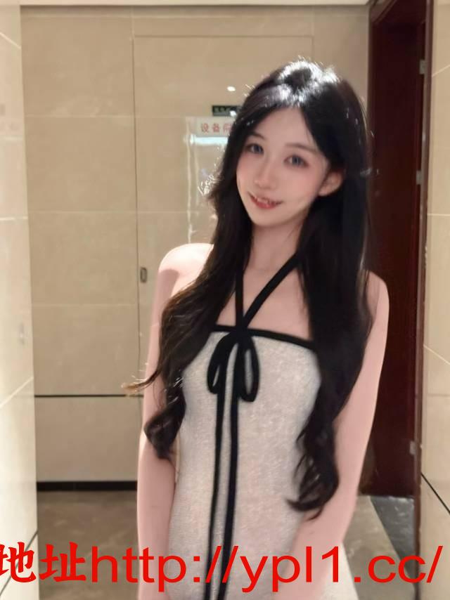 【福建】妹子毒龙真卖力，后入超级爽，会聊天懂男人，体验感极佳(有报告可内射)