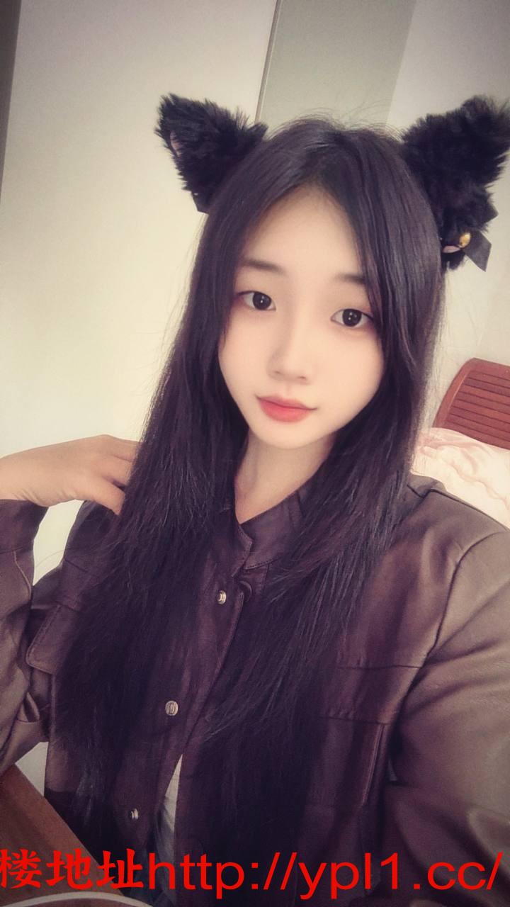 【新疆】外表清纯内外闷骚，很会撒娇的嫩妹，抱起来就是猛肏（可内射有体检）