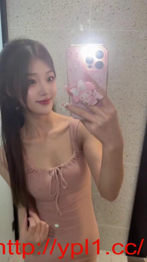 【河南】红色蕾丝连衣裙小骚货，啪啪有很大满足感(有报告可内射)