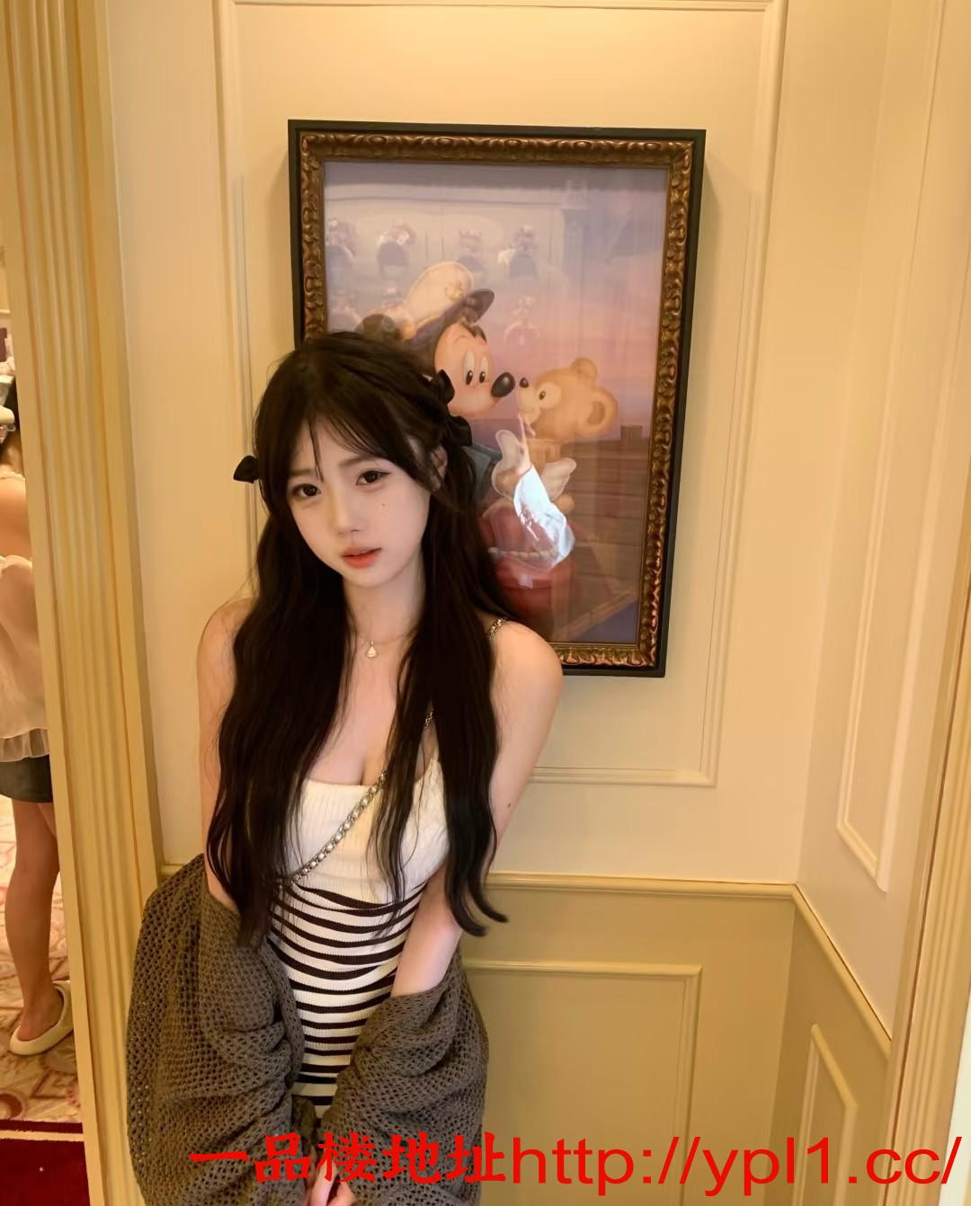 性感软妹温柔妩媚多姿，大胸妹馒头逼耐搞