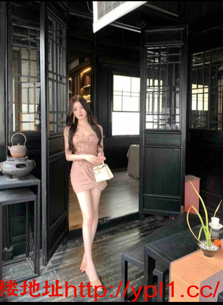 天津艺术学院兼职舞蹈，年轻漂亮，三点粉嫩，水多多，高潮快，自带公寓可以外出