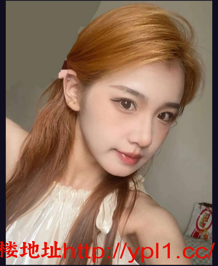 清纯欲女，奶头小，身材白嫩，可调教，有自己地方，