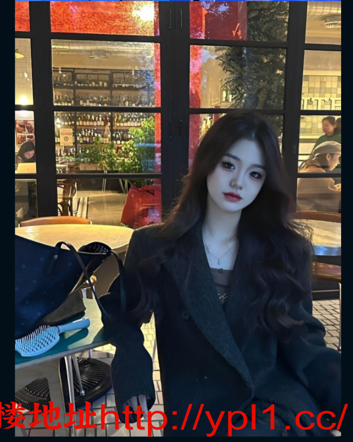 御姐喜欢被调教，可颜射可吞精，奶子粉。呻吟声很温柔，自带公寓可外出，