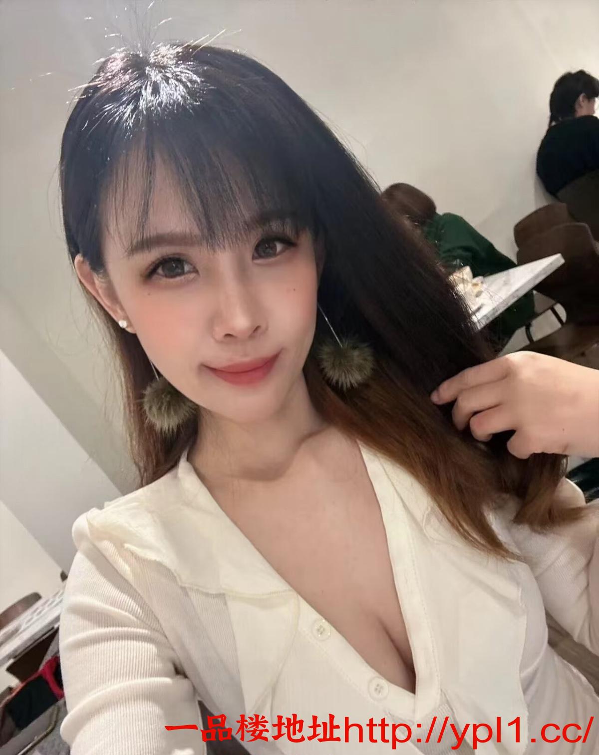 深圳宝安蜜桃臀美女后入诱惑