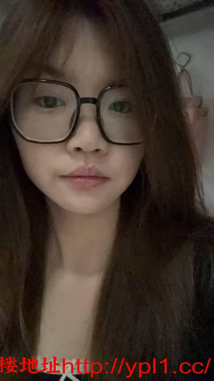 服务超好的靓妹