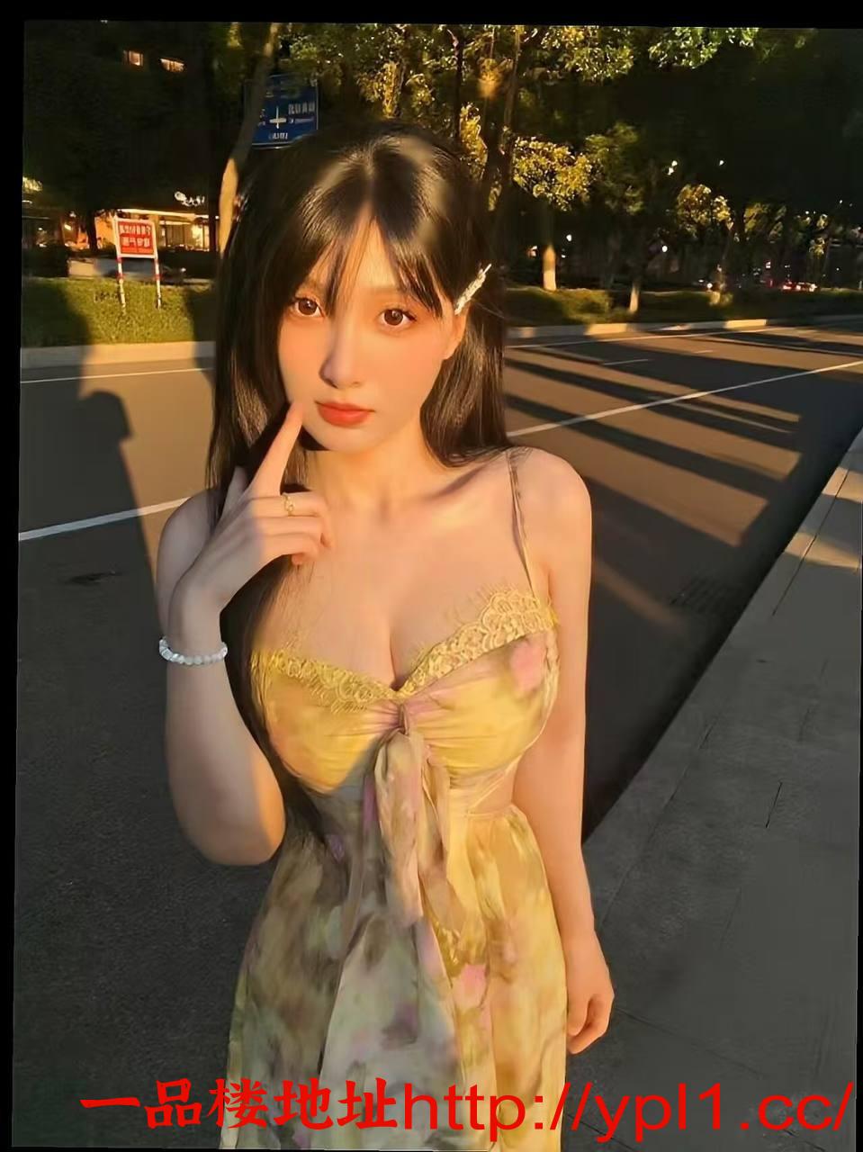 大奶妹妹BB会夹人