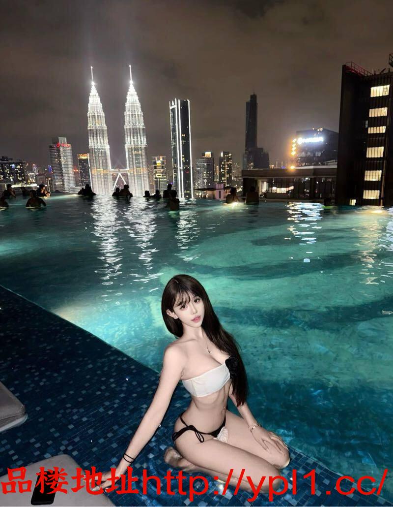 性感妩媚可甜可骚，逼紧会夹操的一次就能让你舒服一辈子