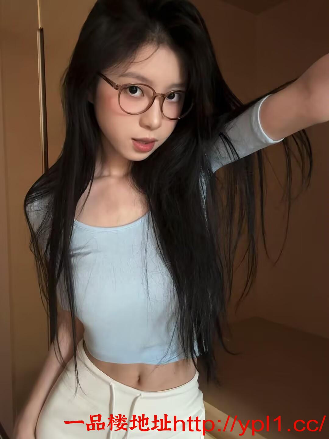 御姐身材凹凸有致温柔姐