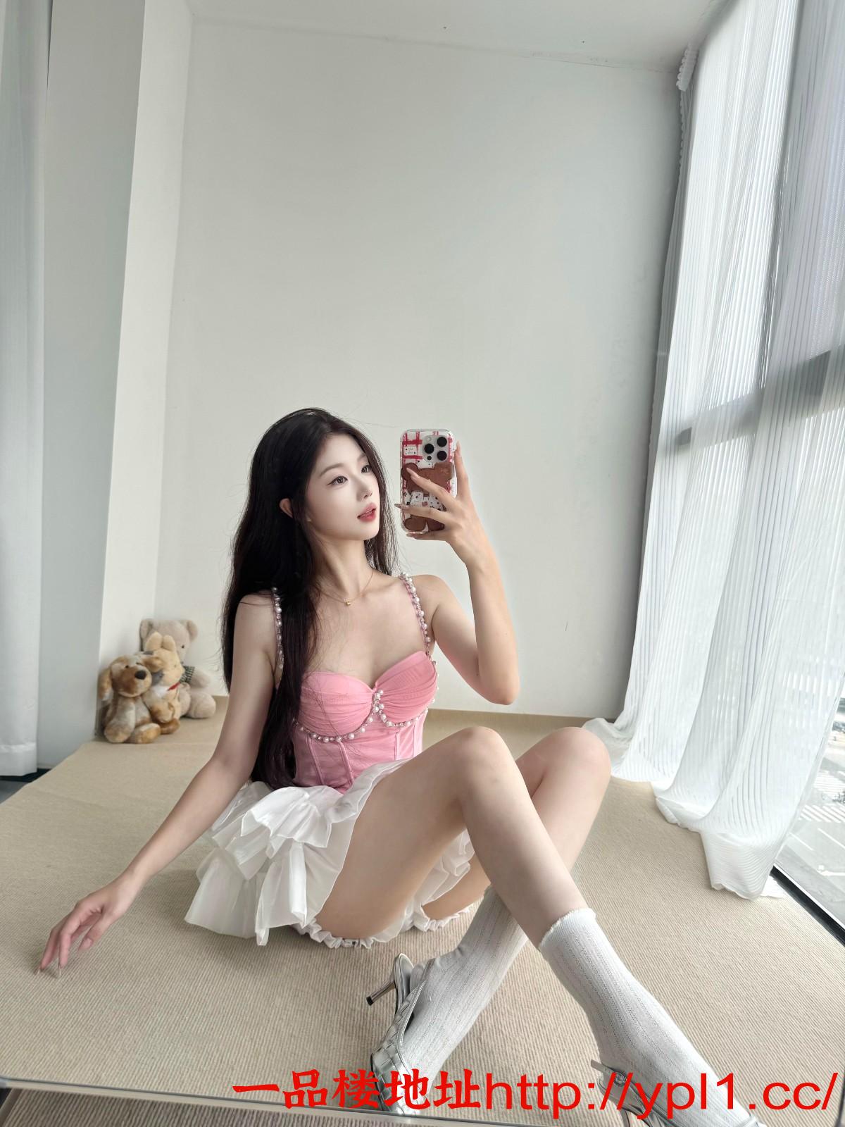 上海名媛美臀穴紧水多身材好人间水龙头可上门