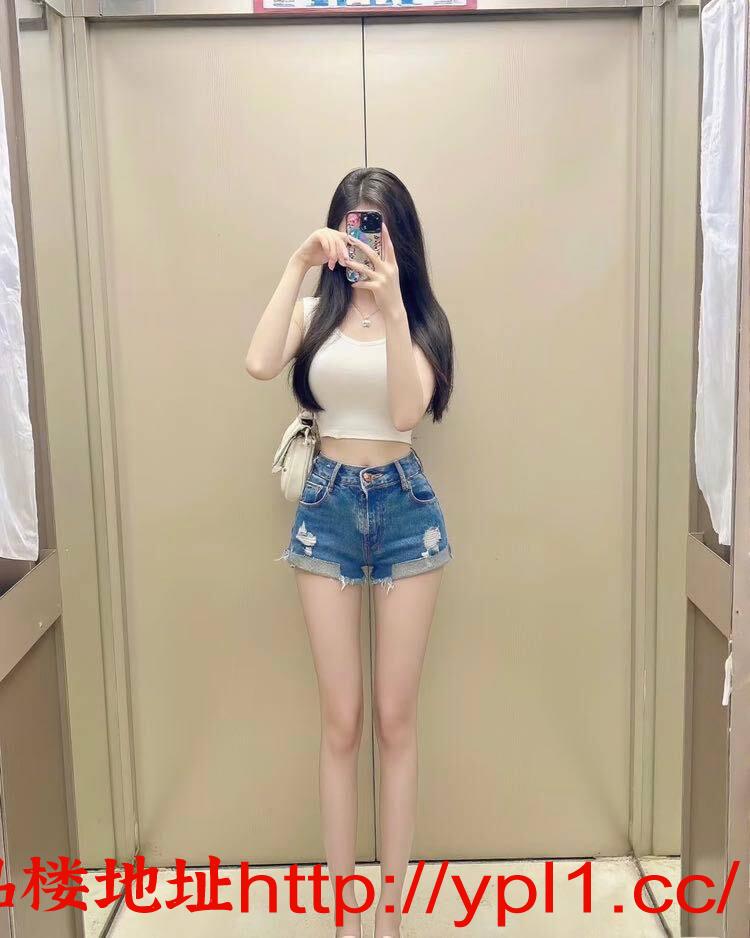 巨乳性感活好会夹逼小妖精