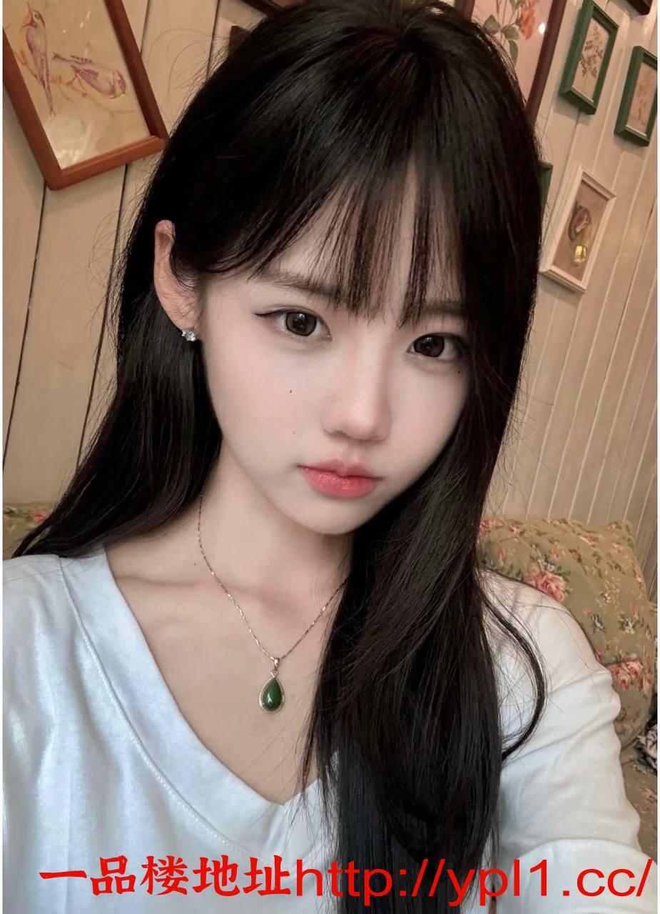 嫩逼粉乳可爱小妹妹