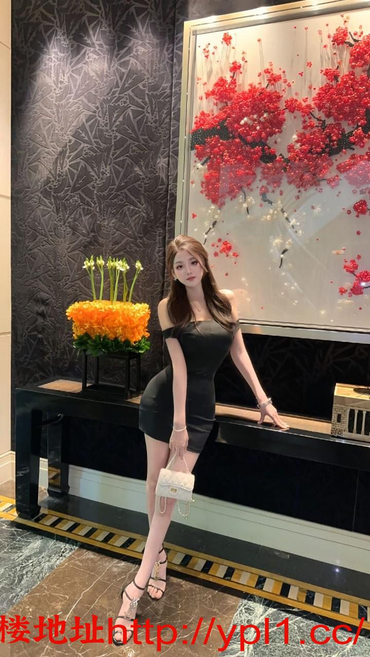 古风制服诱惑学生妹粉嫩逼紧会舔可吞精