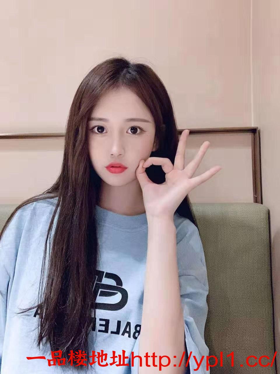 性感黑丝翘臀三粉嫩逼小萝莉逼紧水多可无套