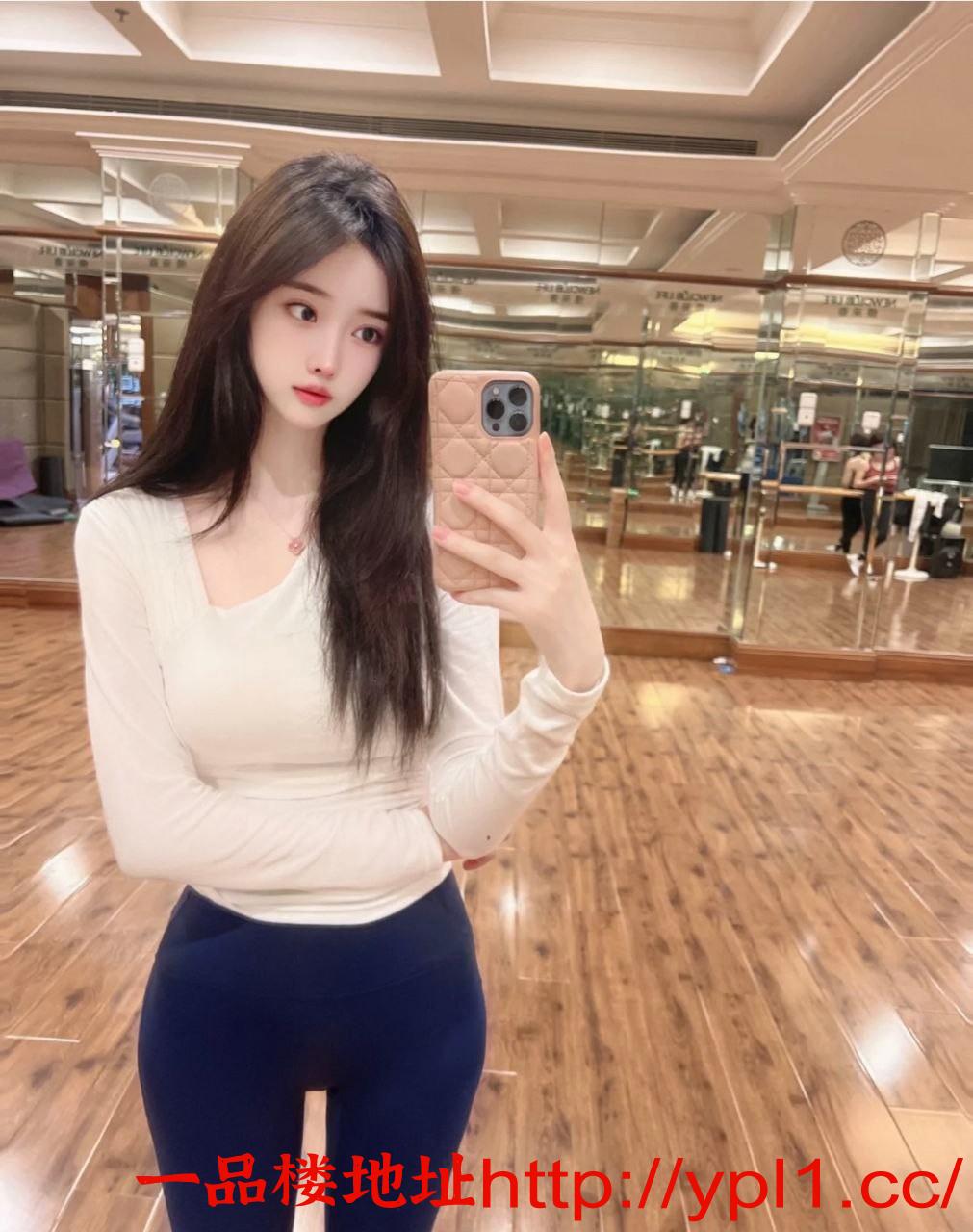 极品翘臀黑丝三粉嫩逼紧水多易潮