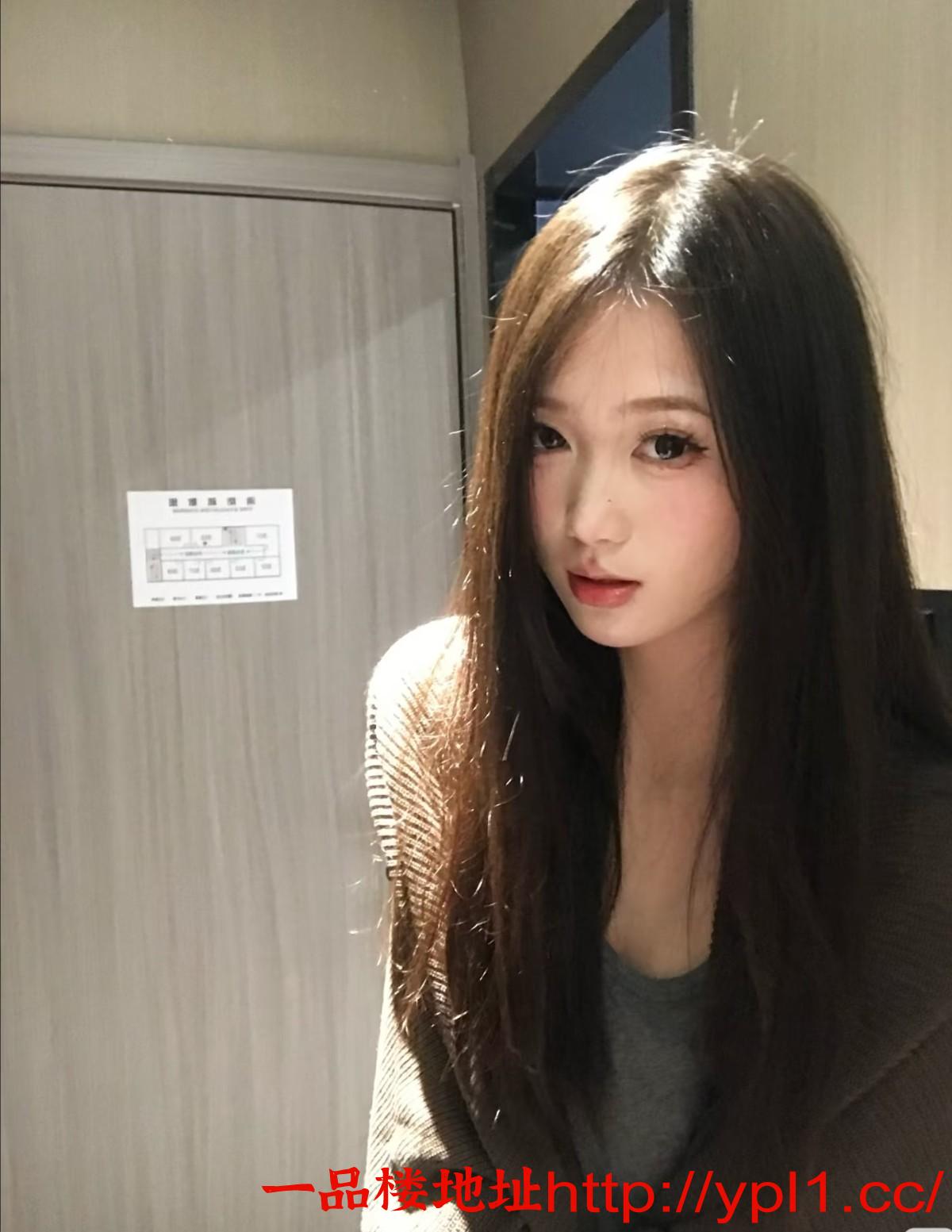 漳州在校学妹极品身材粉嫩鲍鱼兼职在外租房