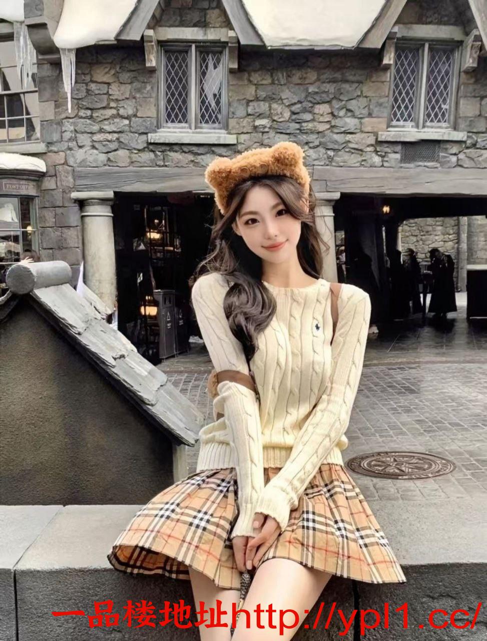 胸大活好水多，配合程度高，爱穿情趣内衣会弹琴唱歌