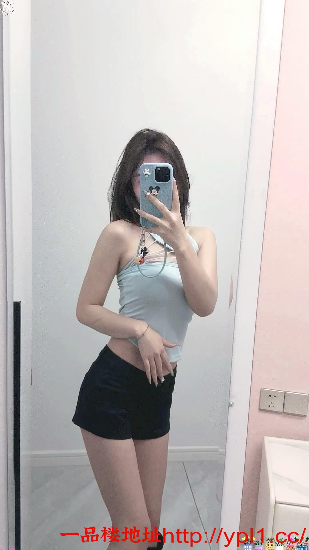 郑州婀娜多姿高颜值妹妹也外出