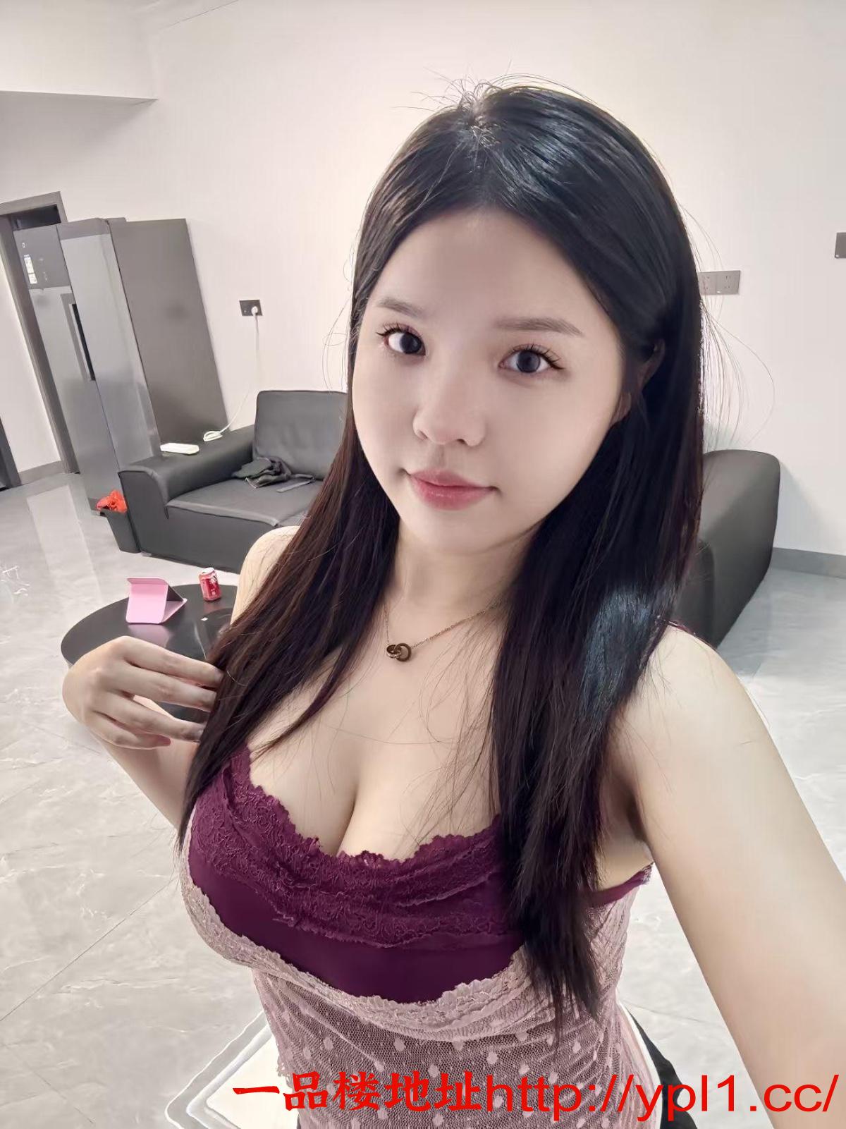 口爆胸推可内射多姿势可配合的白领小姐姐