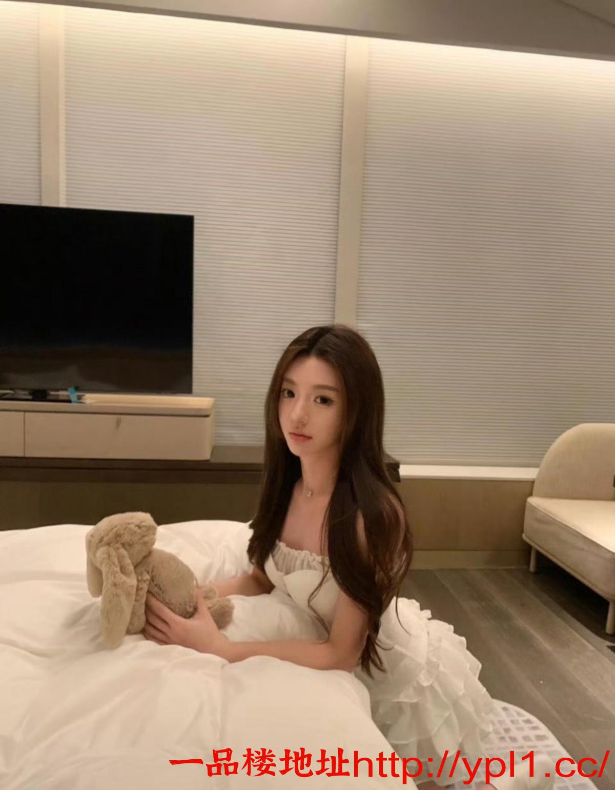 天河粉嫩嫩哦黑丝嫩妹